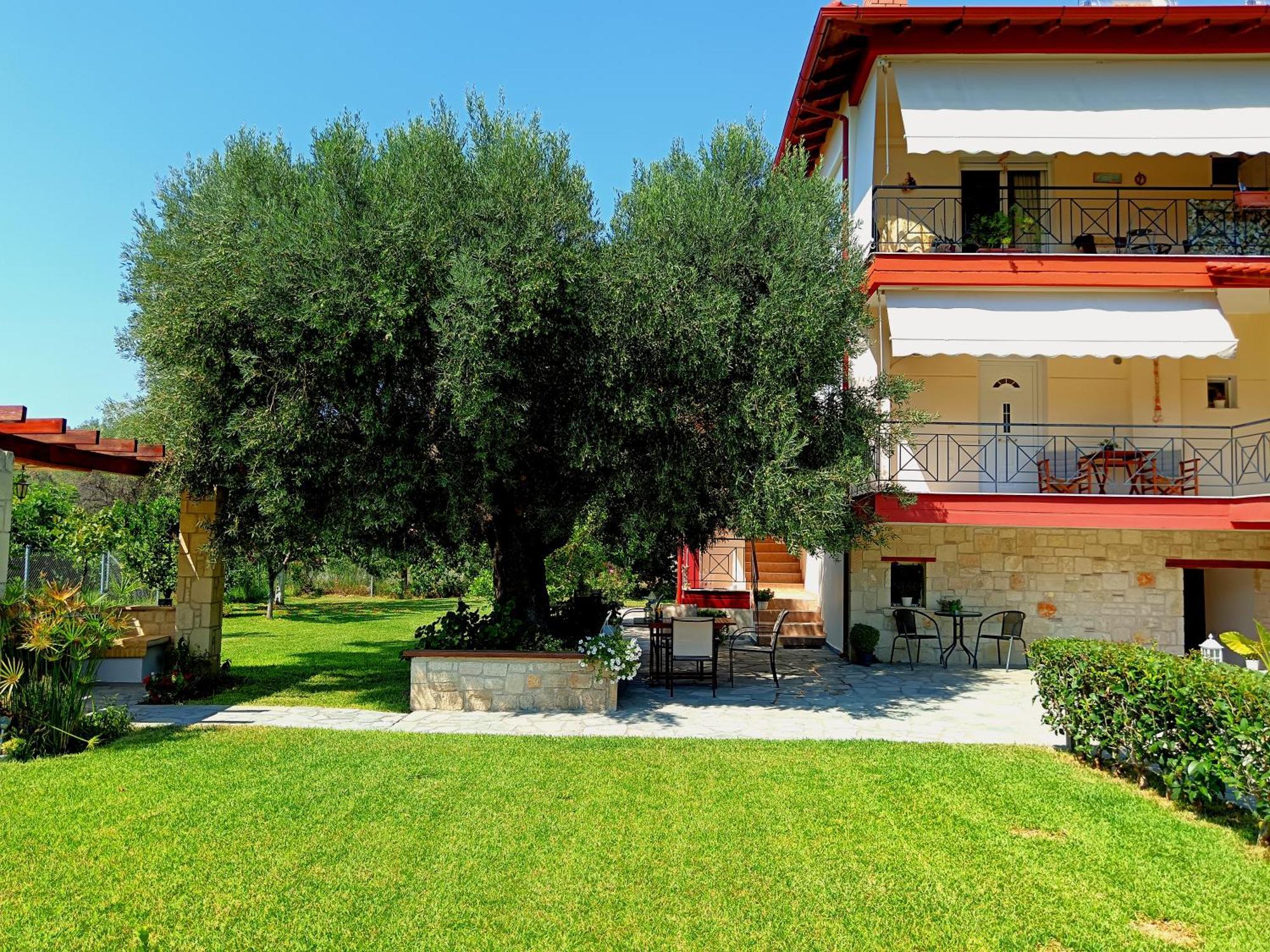 Giorgos Apartments Skála Foúrkas Екстериор снимка