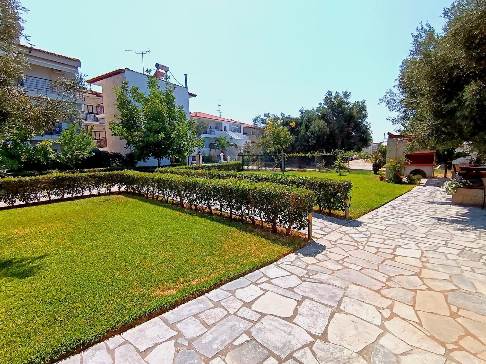 Giorgos Apartments Skála Foúrkas Екстериор снимка